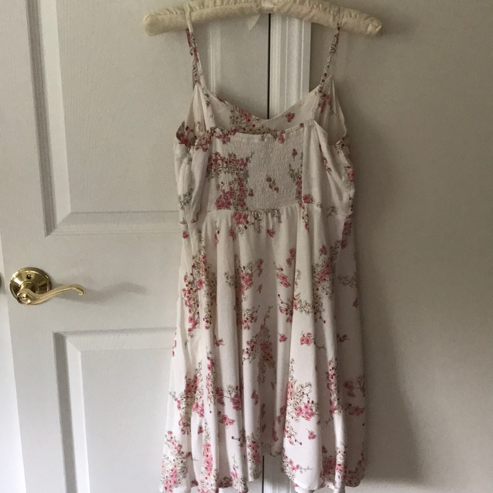 Sundress - Picture 2 of 2